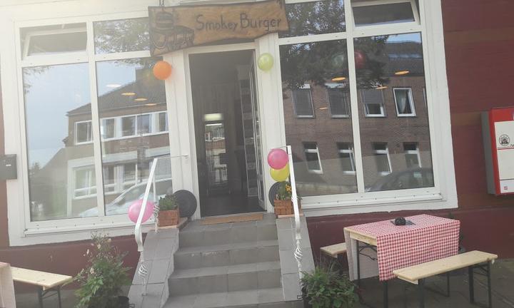 Smokey Burger